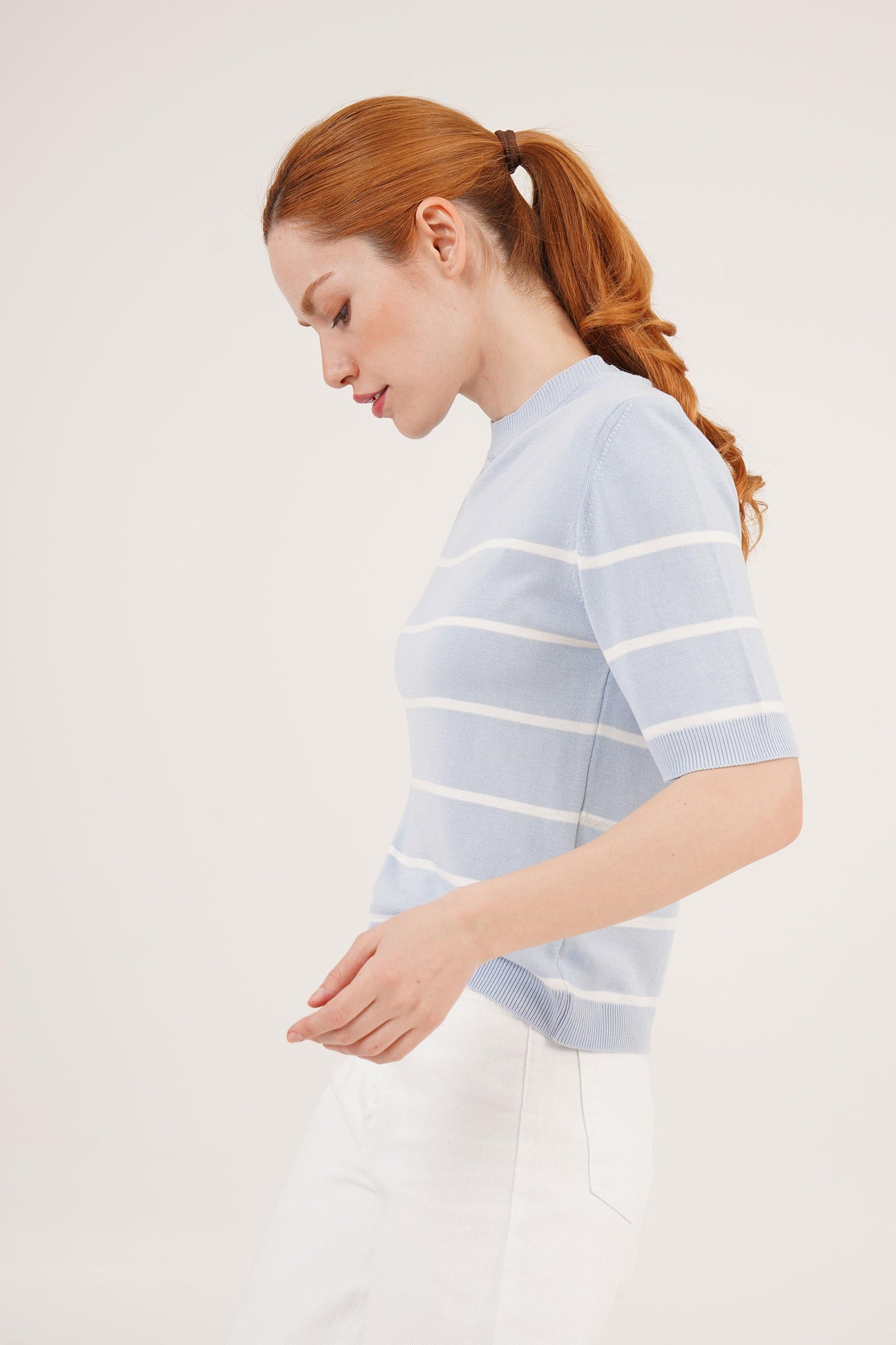 Bluzka na krotki rekaw w paski - baby blue