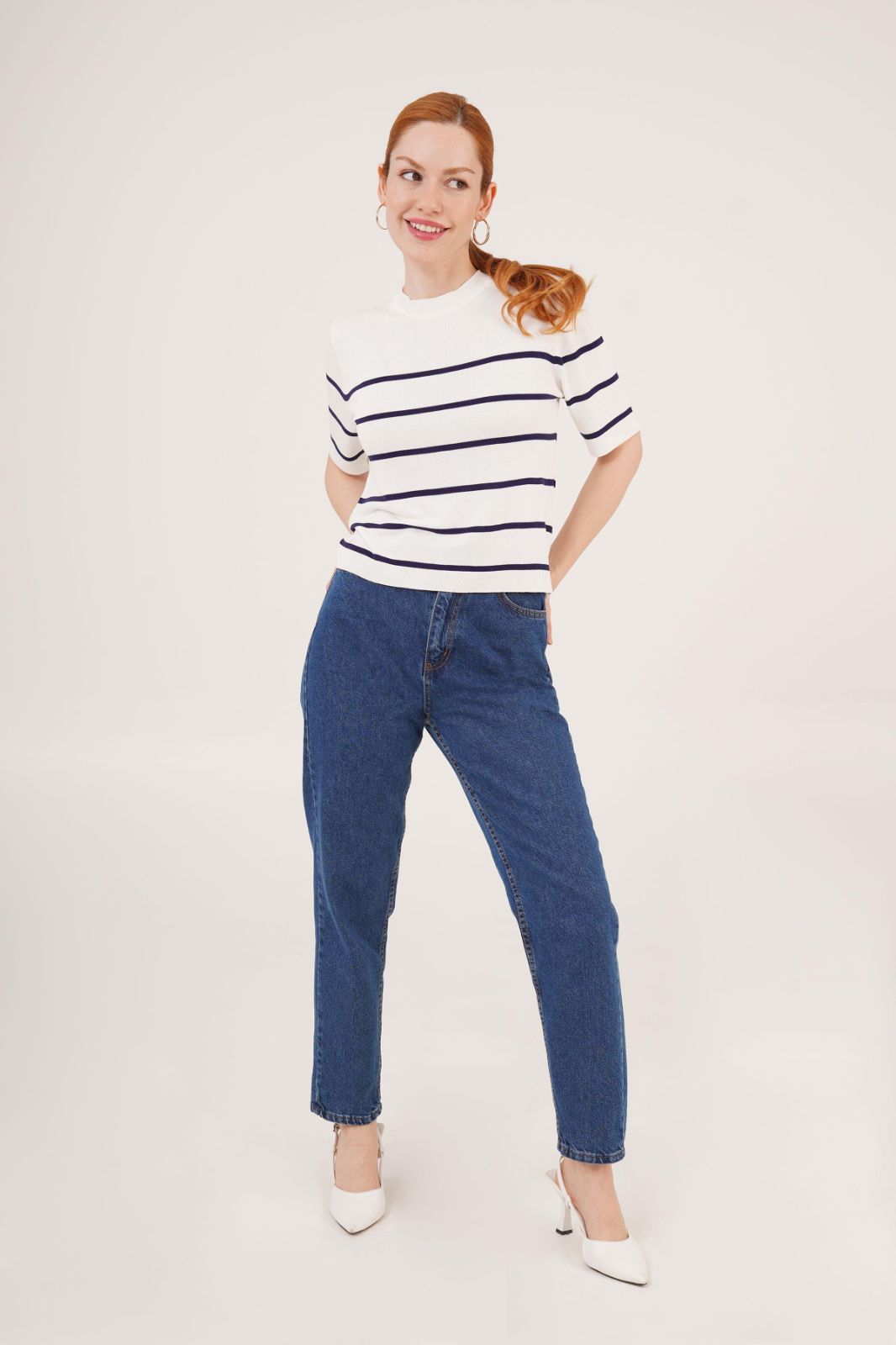 Bluzka na krotki rekaw w paski - biala