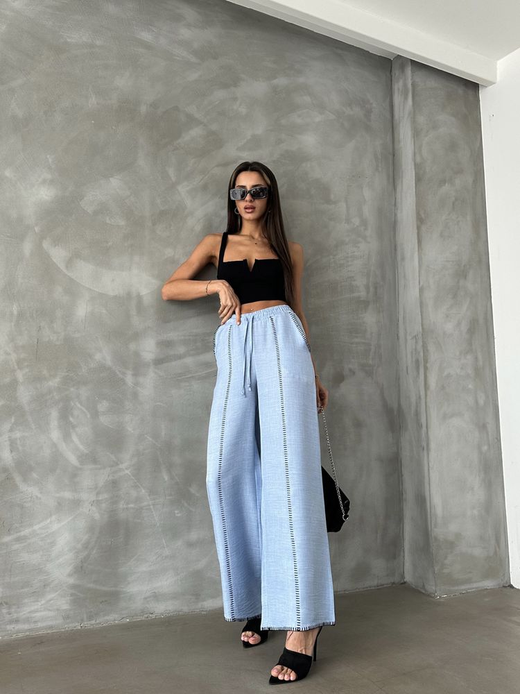 Spodnie lniane z haftem - jasny niebieski